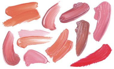 Beyaz arkaplanda farklı renk tonlarının dudak parlatıcısı, örnek kümesi