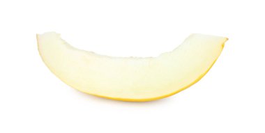 Olgun kavun dilimi beyaza izole edilmiş.