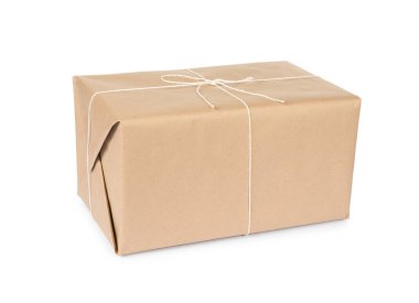 Beyaz kağıda sarılmış bir paket kutusu