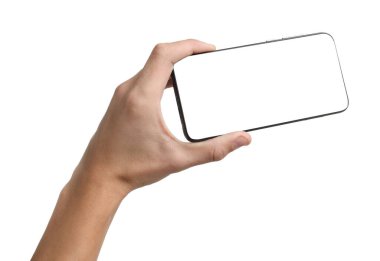 Beyaz arka planda modern akıllı telefona sahip adam, yakın plan.