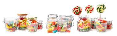 Beyaz arka planda cam kavanozlarda farklı lezzetli şekerler, kolaj.