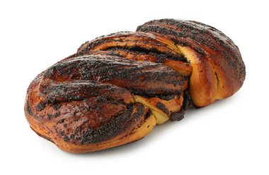 Beyaza izole edilmiş haşhaş tohumlu lezzetli çörek.