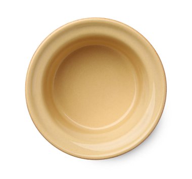 Seramik bir güveç, beyaza izole edilmiş, üst manzara. Mutfak aletleri