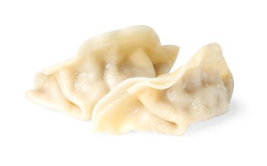 Lezzetli haşlanmış gyoza (hamur tatlısı) beyaz üzerine izole edilmiş