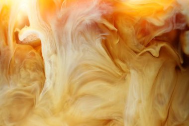 Arka plan olarak buzlu ve sütlü kahve, yakın plan