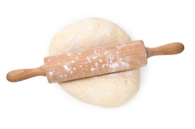 Taze hamur ve merdane beyaz, üst görünümde izole