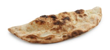 Beyazın üzerinde izole edilmiş lezzetli bir calzone.