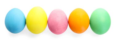 Parlak boyanmış Paskalya yumurtaları beyaz, üst manzara