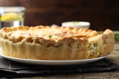 Masada nefis ev yapımı turta, yakın plan.