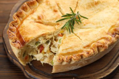 Biberiyeli nefis ev yapımı turta, yakın plan.