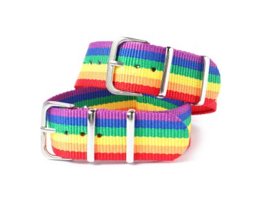 Beyaz arkaplanda LGBT renginde iki bileklik