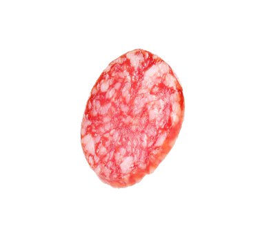 Lezzetli bir parça tütsülenmiş sosis, beyaz üzerine izole edilmiş.