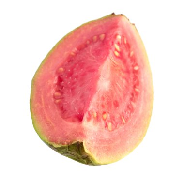 Beyaz üzerine izole edilmiş taze guava meyvesi.