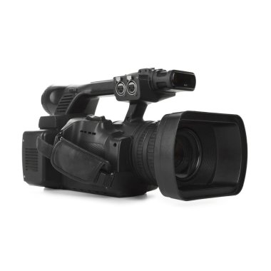 Modern profesyonel video kamera beyaza izole edildi