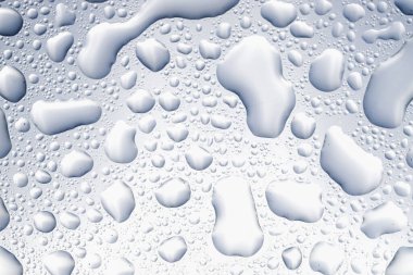 Işık cam yüzeyine su damlaları, üst manzara