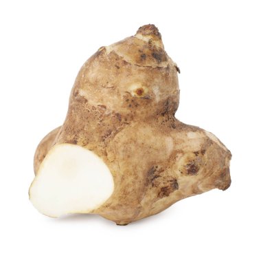 Taze Kudüs enginarı beyaza izole edilmiş. Kök sebze