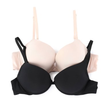 İki farklı güzel sütyen, beyaz manzaralı.