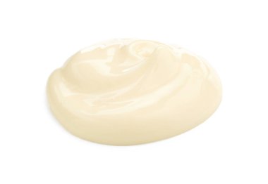 Beyaza izole edilmiş lezzetli mayonez örnekleri.