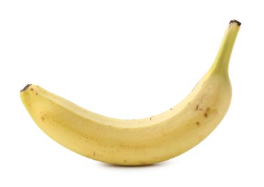 Olgun bir muz beyazda izole edilmiş.