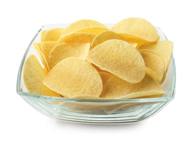 beyaz izole kase lezzetli patates cipsi