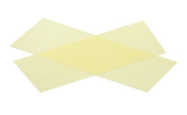 Üst görünümde izole edilmiş maskeleme bandıyla çapraz