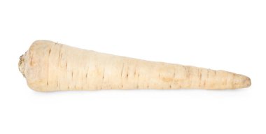 Bir çiğ maydanoz kökü beyaza izole edilmiş.