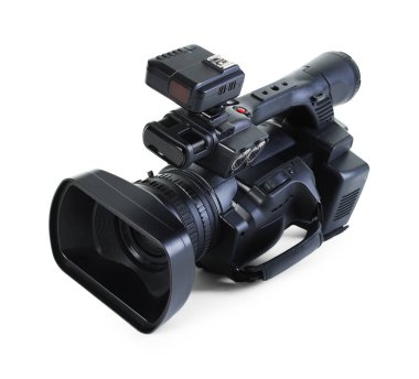Modern profesyonel video kamera beyaza izole edildi