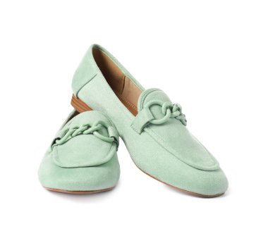 Bir çift güzel ayakkabı beyaza izole edilmiş.