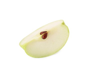 Olgun yeşil elma parçası beyaza izole edilmiş.