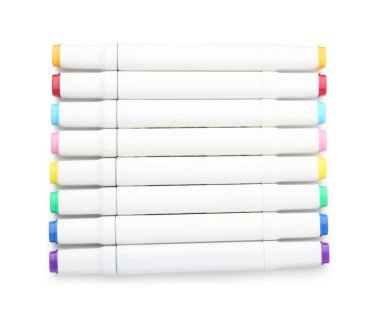 Beyaz arkaplan, üst görünüm üzerinde birçok çift taraflı işaretleyici kalem