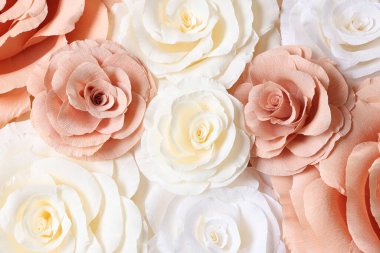 Arka plan olarak güzel kağıt çiçekler, üst görünüm