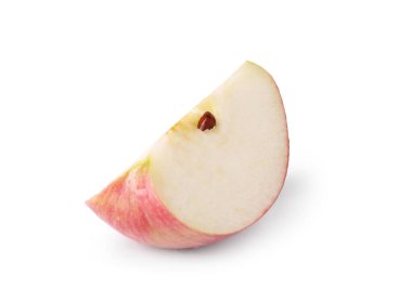 Taze olgun elma parçası beyaza izole edilmiş.