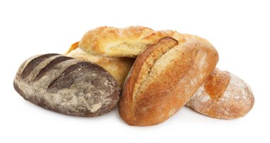 Farklı somunlar, taze pişmiş ekmek, beyaz üzerine izole edilmiş.