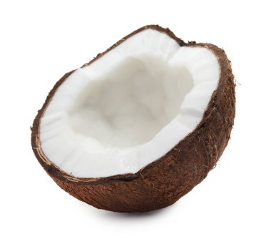 Çatlak hindistan cevizinin yarısı beyaza izole edilmiş.