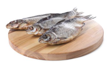 Beyaz üzerine izole edilmiş kurutulmuş tuzlanmış böcek balığı.