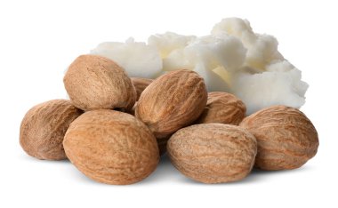 Doğal tereyağı ve fındık beyaza izole edilmiş.