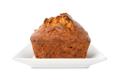 Beyaz üzerine izole edilmiş lezzetli bir havuçlu kek