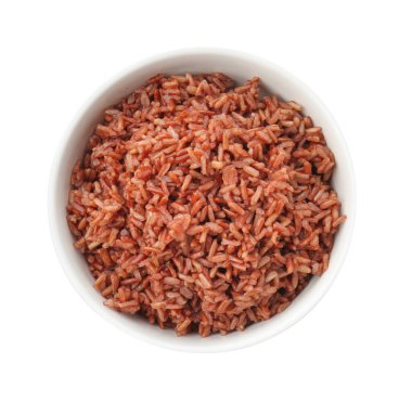 Lezzetli kahverengi pirinç kasede, beyaz manzarada izole edilmiş.