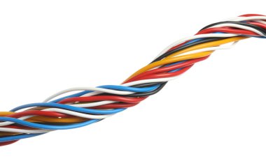 Birçok renkli elektrik kablosu beyaza izole edilmiş.