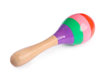 Renkli oyuncak Maraca beyazda izole edilmiş. Çocukların müzik aleti.