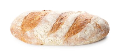 Bir somun taze pişmiş ekmek beyaza izole edilmiş.