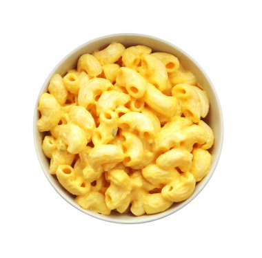 Peynir soslu leziz makarna, beyaza izole edilmiş, üst manzara.