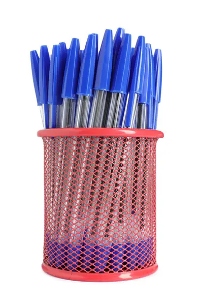 Birçok kalem beyaz üzerine izole edilmiş.