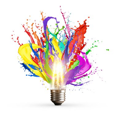 Fikir konsepti. Beyaz arka planda parlayan ampulden süzülen parlak boya damlaları