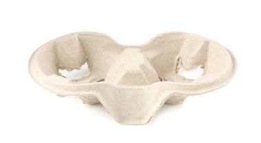 Boş karton bardak tutacağı beyaza izole edilmiş