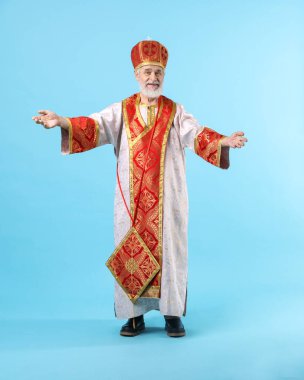 Açık mavi arka planda Aziz Nicholas. Metin için boşluk