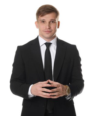 Beyaz arka planda klasik takım elbiseli adam.