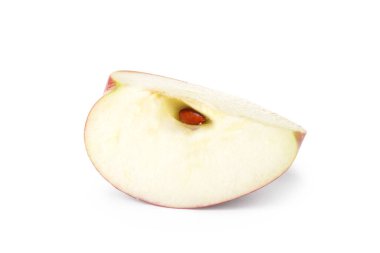 Taze olgun elma parçası beyaza izole edilmiş.