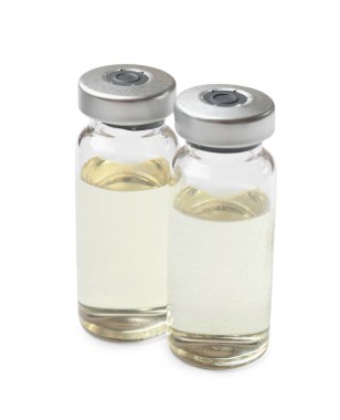 Beyaza izole edilmiş cam şişelerdeki Hepatit aşısı