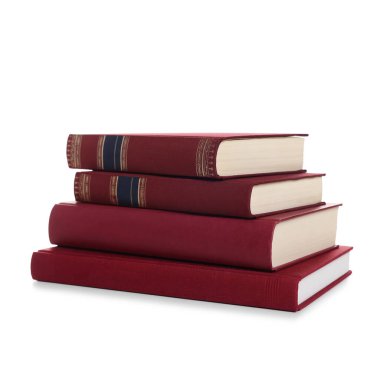 ciltli kitap üzerinde beyaz izole yığını